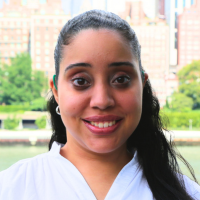 casual portrait Anais Baez outdoors